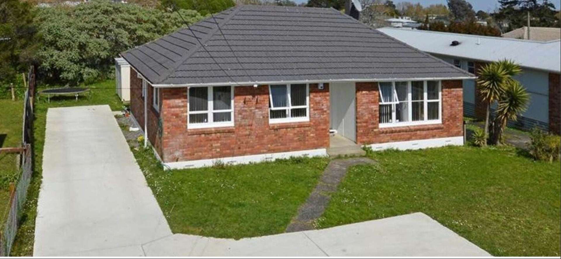 23 Clarkson Crescent Otara_0