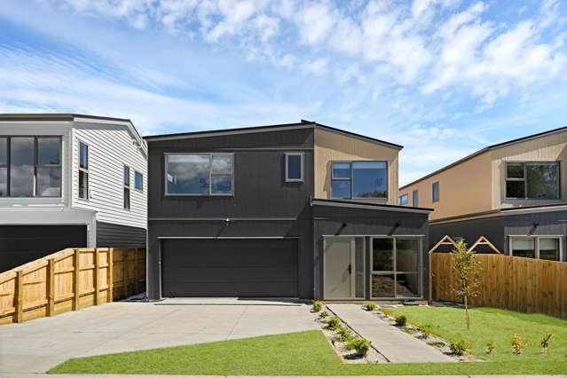 Contemporary Family Living in Coveted Karaka