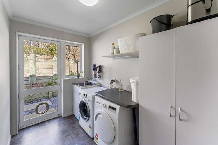 92 Washbourn Drive Richmond_19