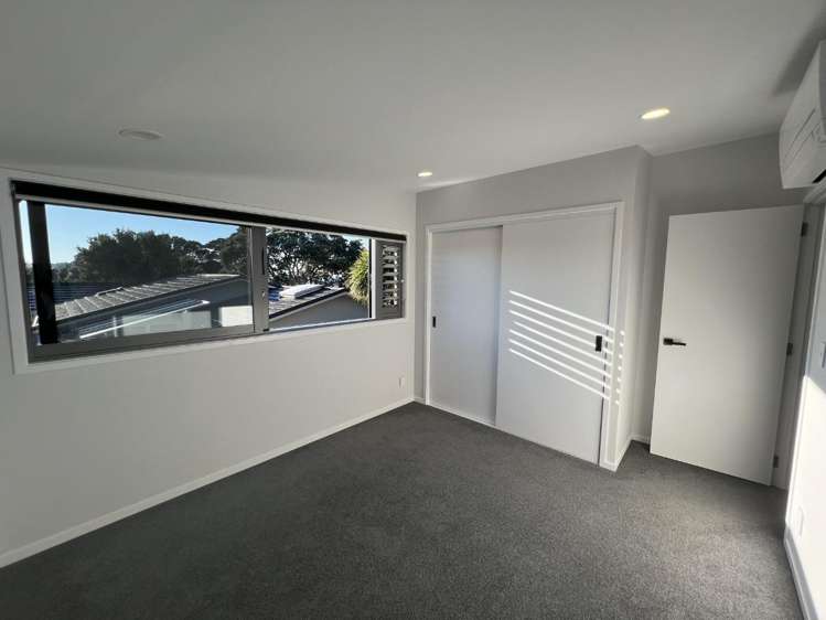 861 Whangaparaoa Road Manly_13
