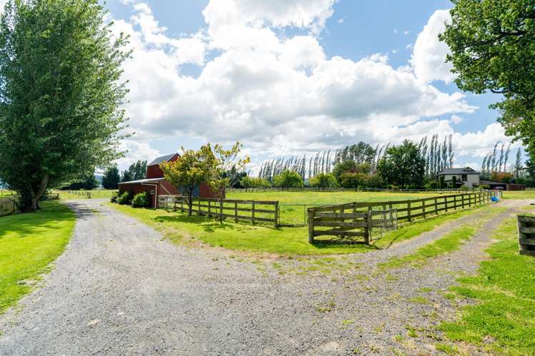 320 Gladstone Road South East Taieri_32