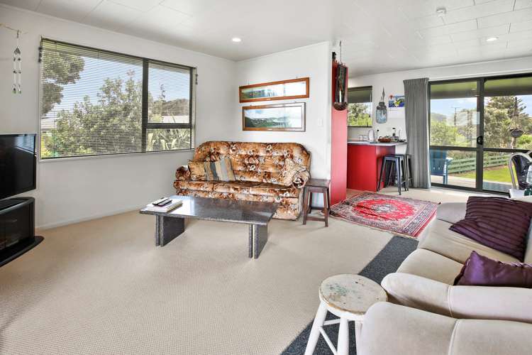 4 Rauparaha Street Marokopa_25