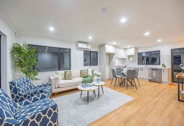 3/174B Clevedon Road Papakura_3