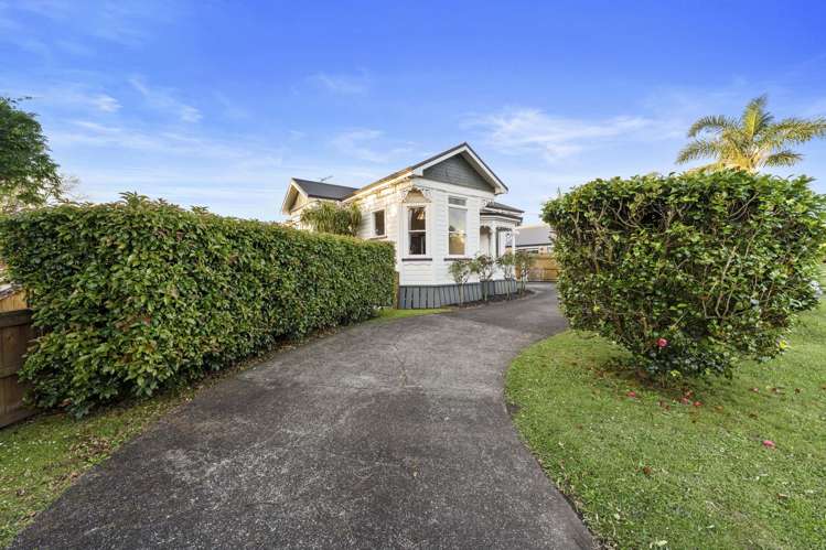 163 Princes Street West Pukekohe_20