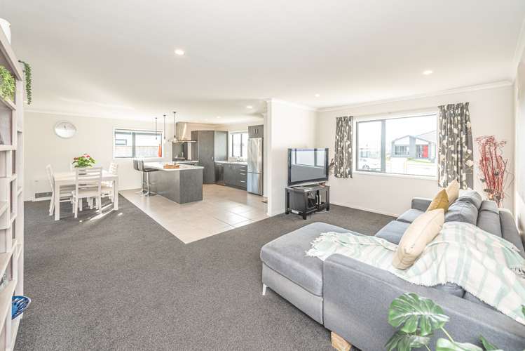 41 Magnolia Crescent Tawhero_5