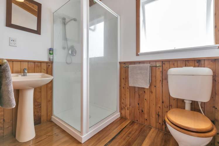 128a Awaroa Road Helensville_12