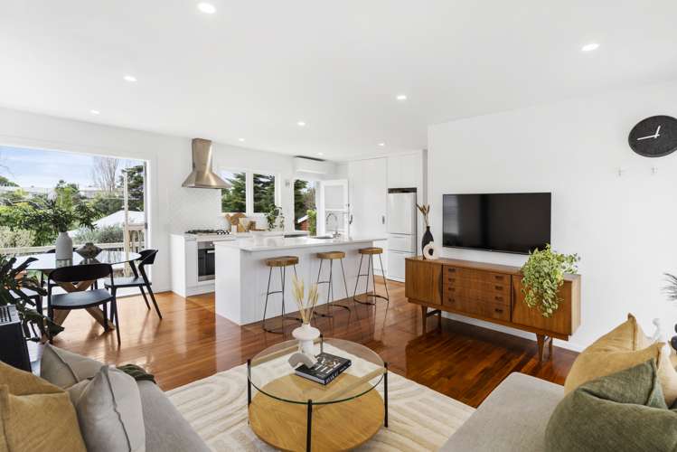 1/43 Aeroview Drive Beach Haven_8