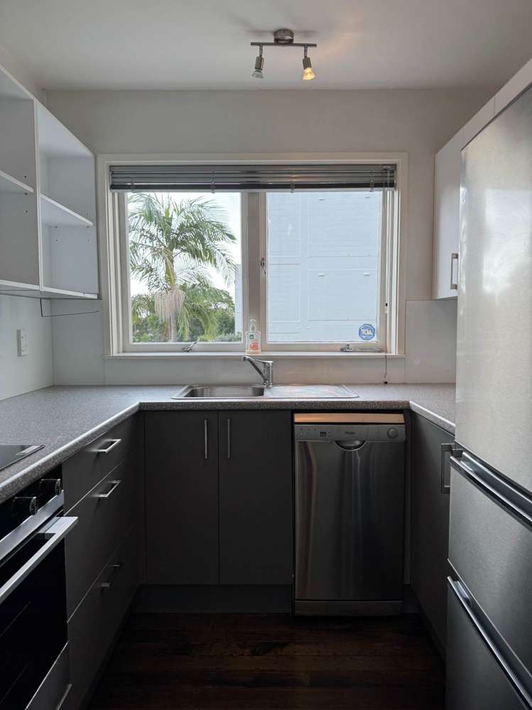 6/144 Howe Street Freemans Bay_2