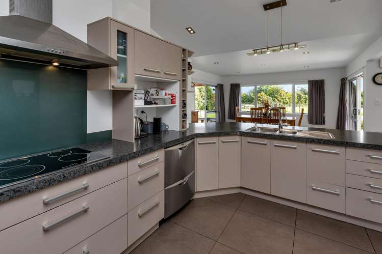 712 One Tree Point Road_5