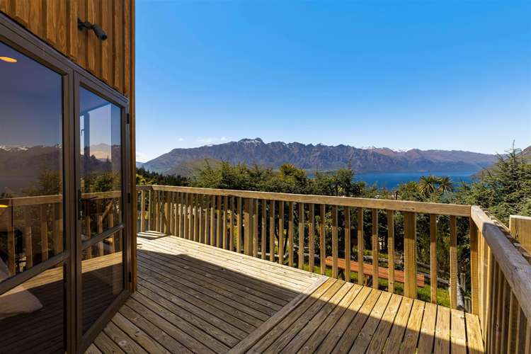 138b Wynyard Crescent Fernhill/Sunshine Bay_19