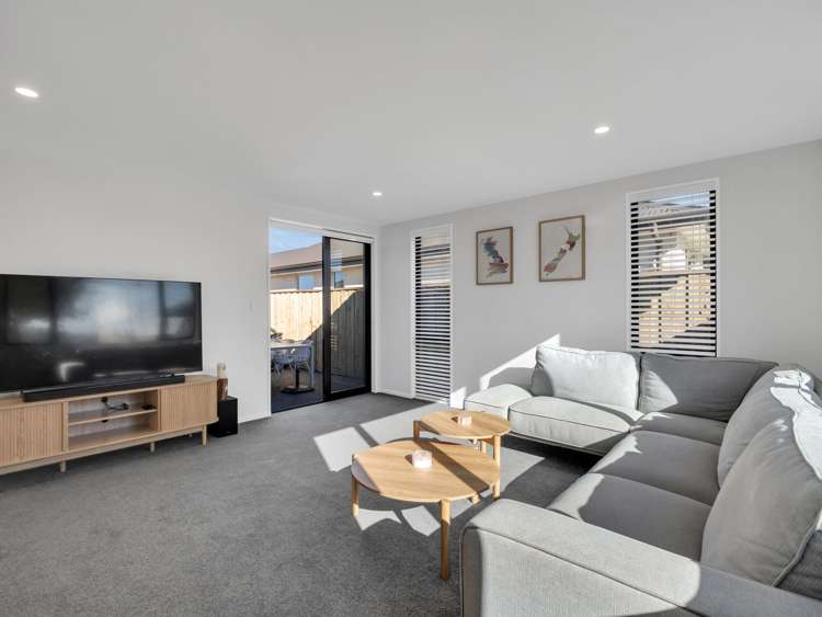 63 Pegasus Main Street Pegasus_4