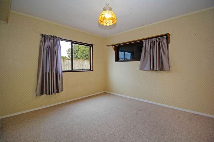 2/20 Lomond Street Takapuna_10