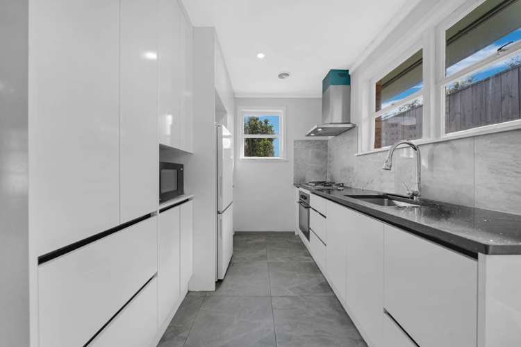 5/33 Kitchener Road Sandringham_5