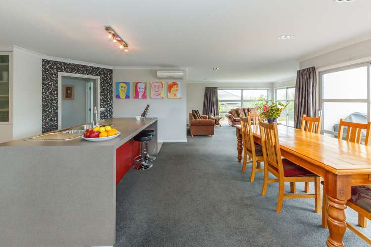 25 Johnstone Drive Fitzherbert_6