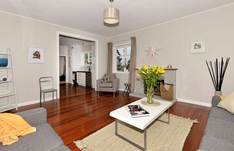 8 Owairaka Avenue Mount Albert_7