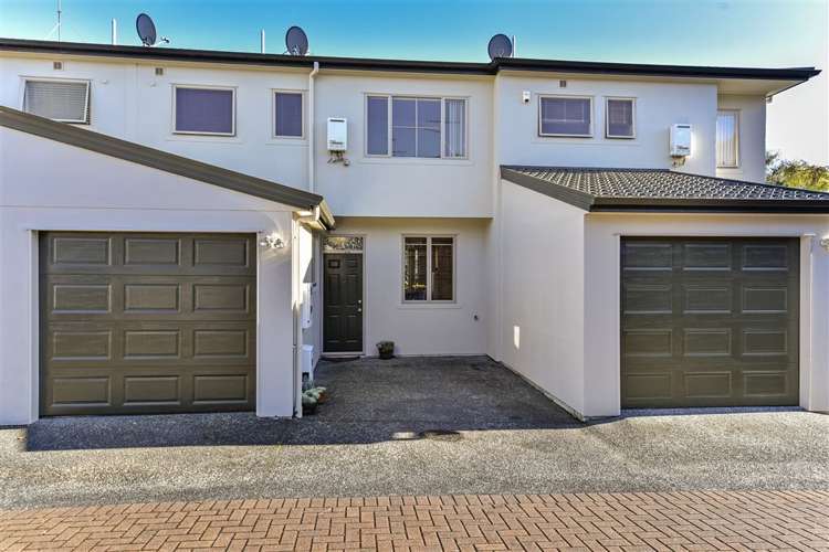 2/36 Fields Parade Oteha_14