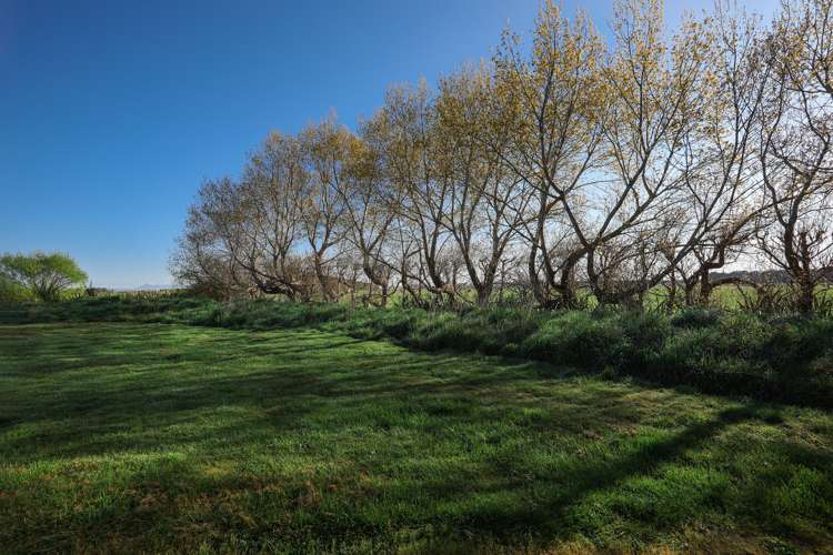 1240 Argyle Otahuti Road Winton Surrounds_21