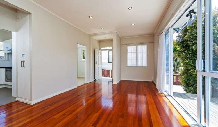 8 Renton Road Mount Albert_6