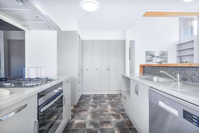 24 Ashurst Avenue Pukete_4