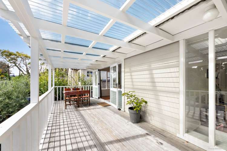 122 Tiroroa Avenue Te Atatu South_3