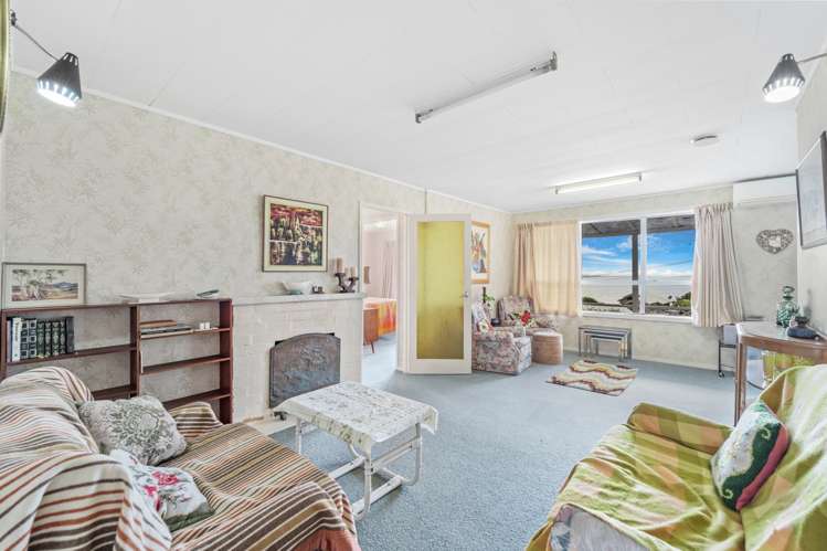 7 Joydon Place Stanmore Bay_11