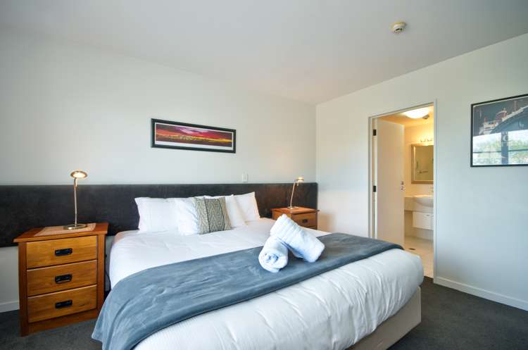 302/1 Beetham Street Queenstown_16