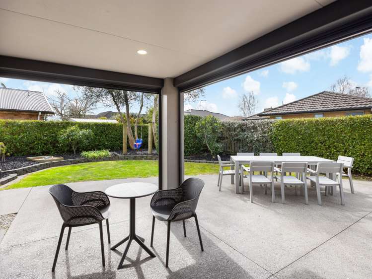 28 Somerton Drive Huntington_12