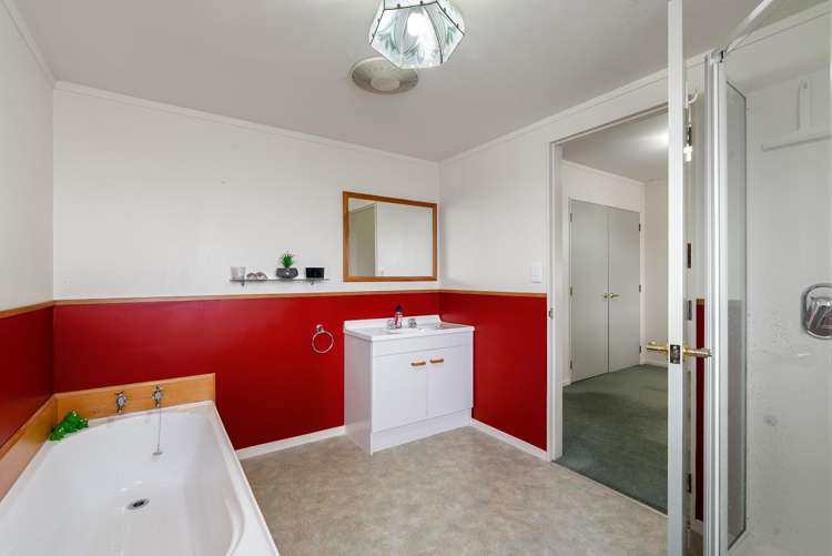 60 Molyneux Close Whitby_21