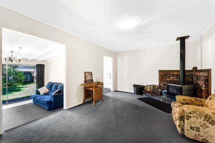 18 Longfellow Street Trentham_9