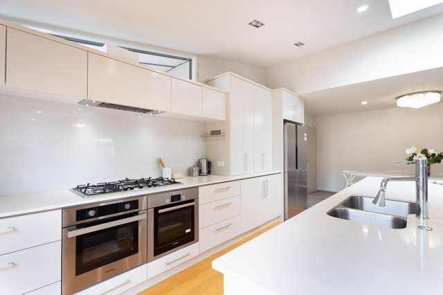 8 Halewood Grove Churton Park_4