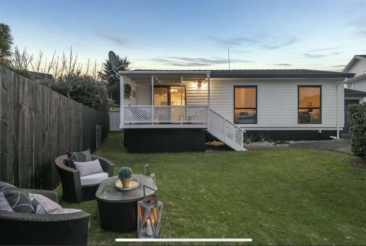 1/2 Graham Avenue Te Atatu Peninsula_18