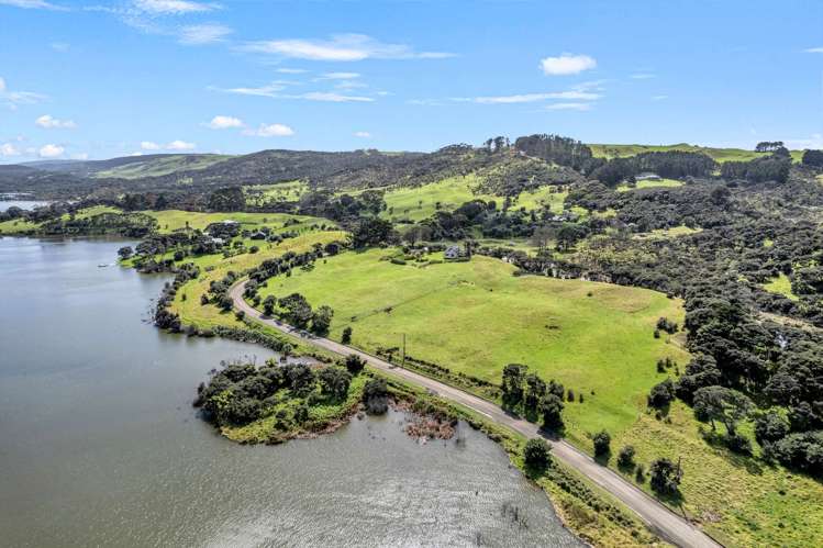 487 Wilson Road South Head Helensville_32