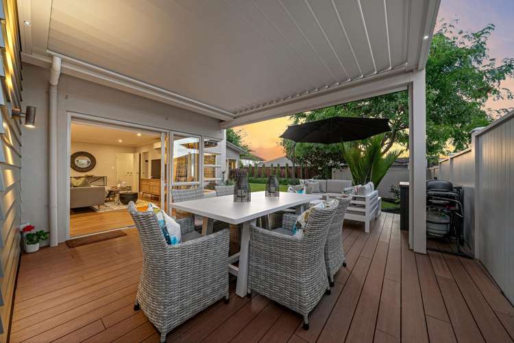 1 Noble Court Flat Bush_1