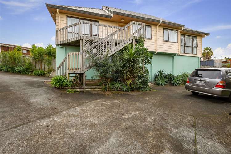 13 Miriam Corban Heights Henderson_2