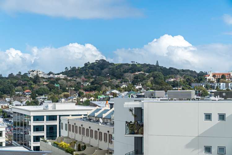 5b/19 George Street Newmarket_19