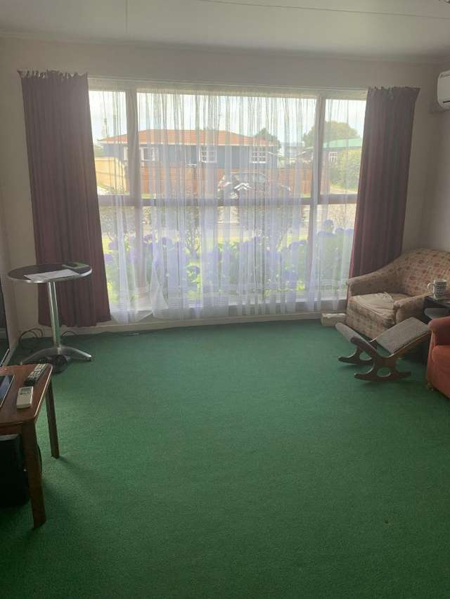 2/136 High Street Bulls_3