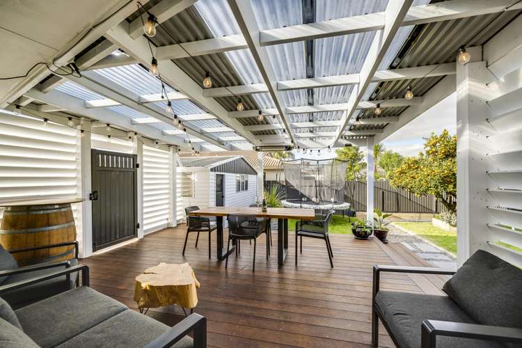 16 Surrey Street Taradale_18