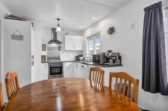 60 Egmont Street Hawera_4