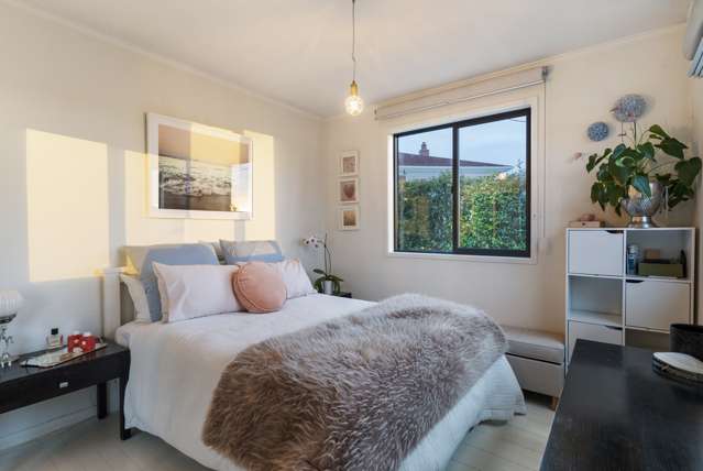 2/50 Sylvan Avenue Northcote_4