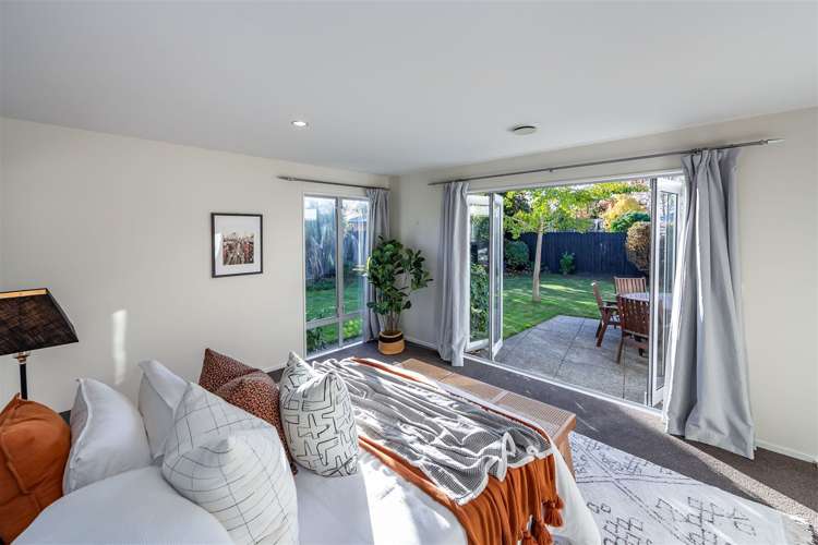 15 Riverwood Boulevard Redwood_18