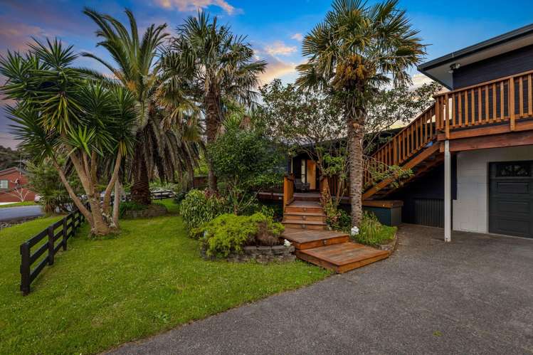 18 Awhiorangi Promenade Swanson_2