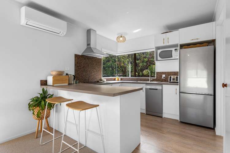 2/23 Towai Street Stoke_1