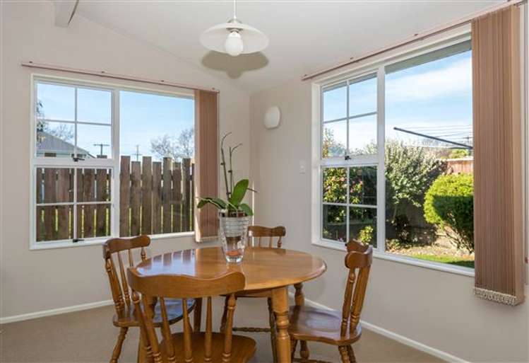 16a Newbourne Crescent Redwoodtown_5