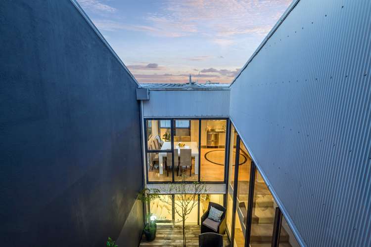 80 Fisher-Point Drive Auckland Central_16