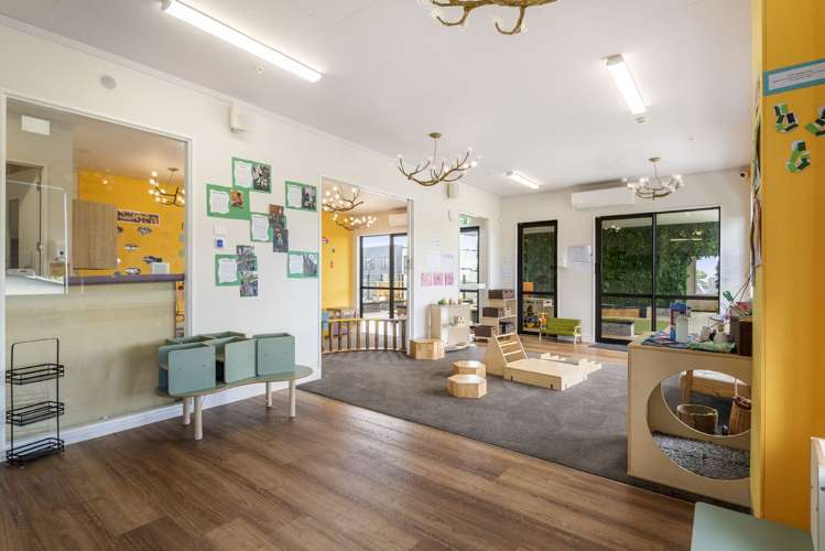 3145 Great North Road New Lynn_22