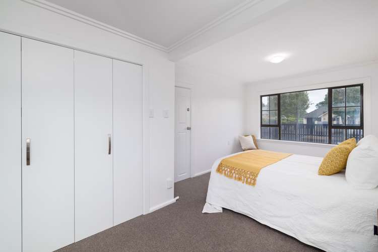 18 Bassett Street Burwood_19