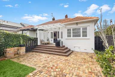 124 Selwyn Avenue_3