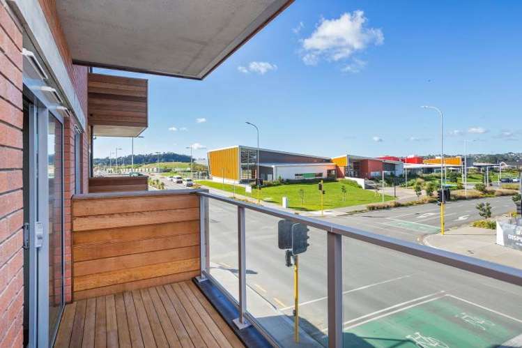 302c/160 Hobsonville Point Road Hobsonville_9