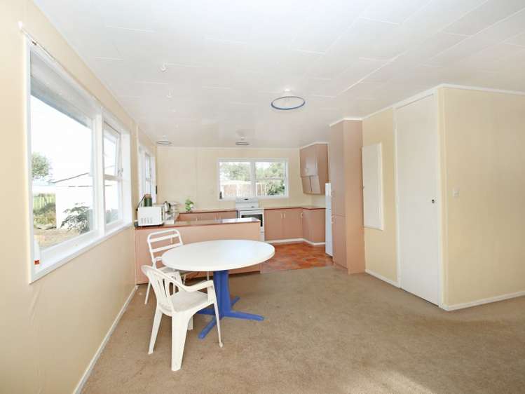 2110 State Highway 56 Longburn_9