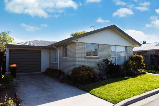 6 Charlotte Lane Woolston_1